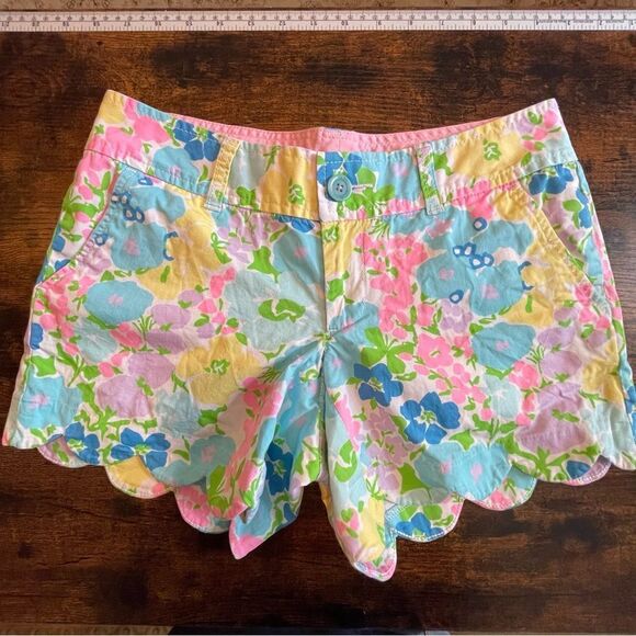 Lilly Pulitzer Floral Buttercup Shorts Women’s Size 0 Scallop Hem